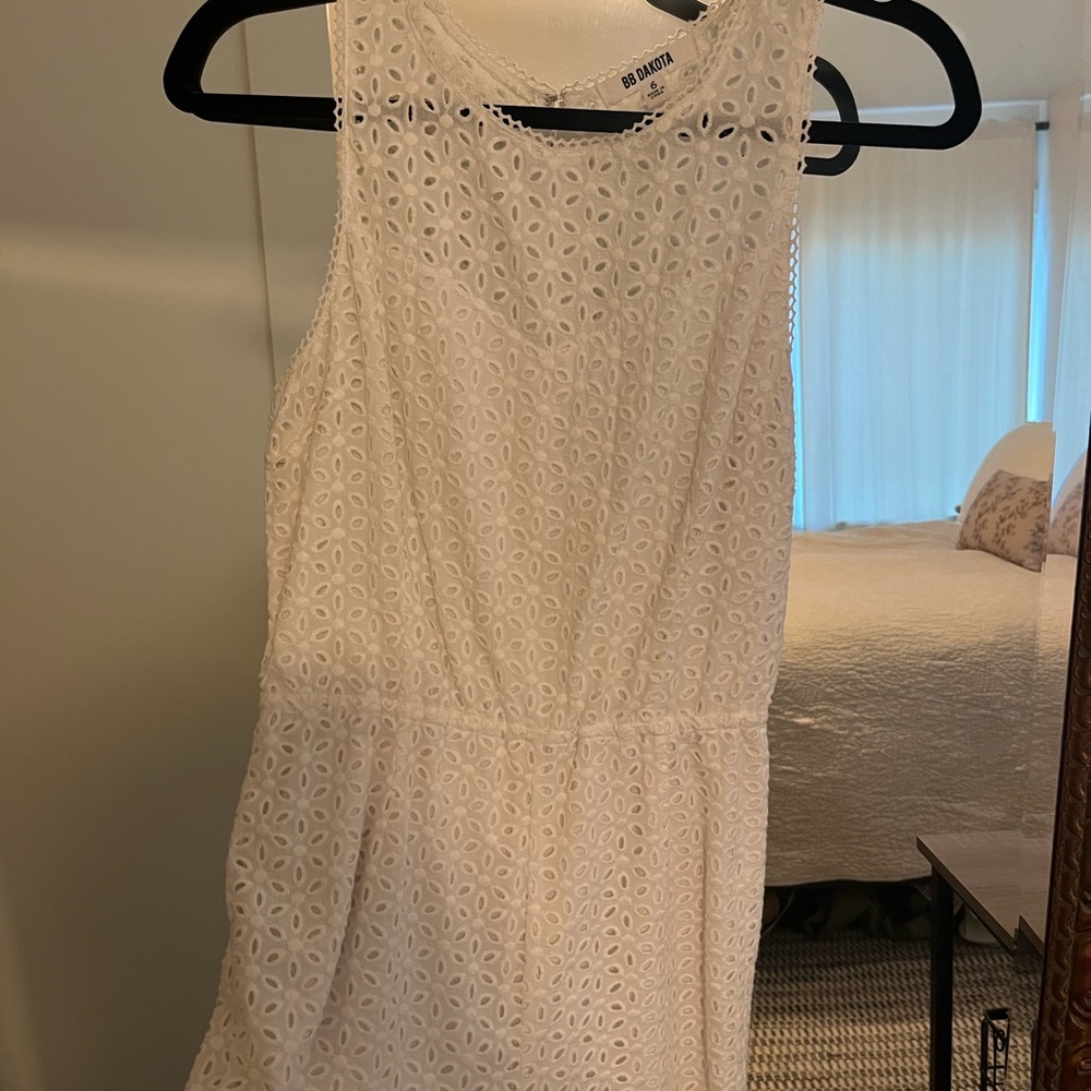 BB DAKOTA white eyelit romper